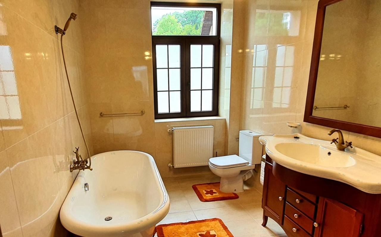 Widdershausen Zur Krone Aparthotel מראה חיצוני תמונה