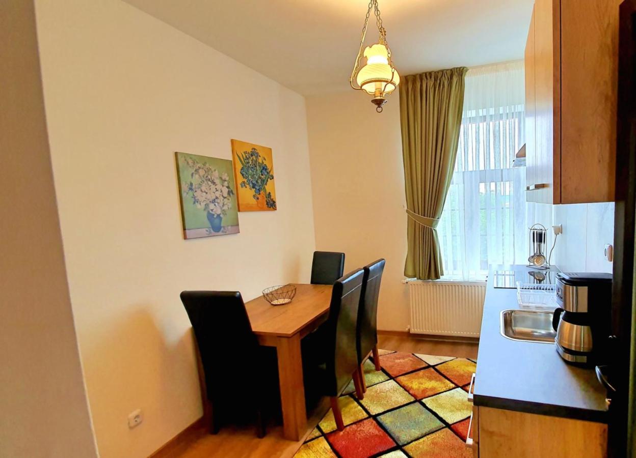 Widdershausen Zur Krone Aparthotel מראה חיצוני תמונה